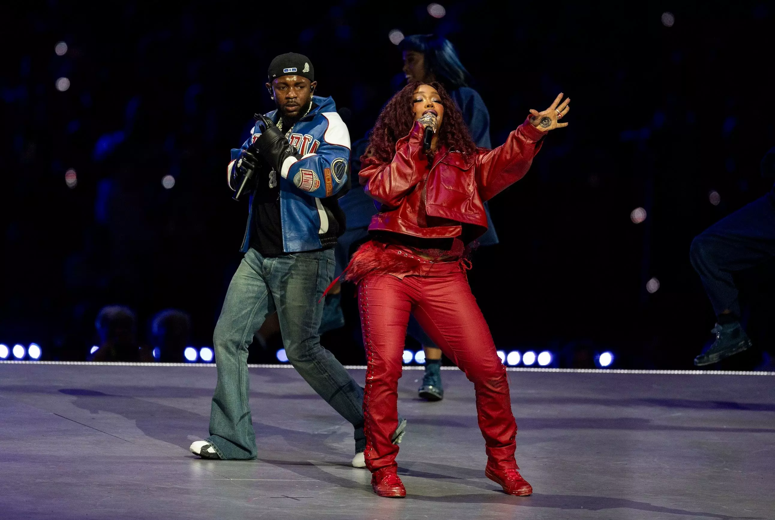 SZA-Kendrick-Lamar-Halftime-Show-GettyImages-2198953379.webp